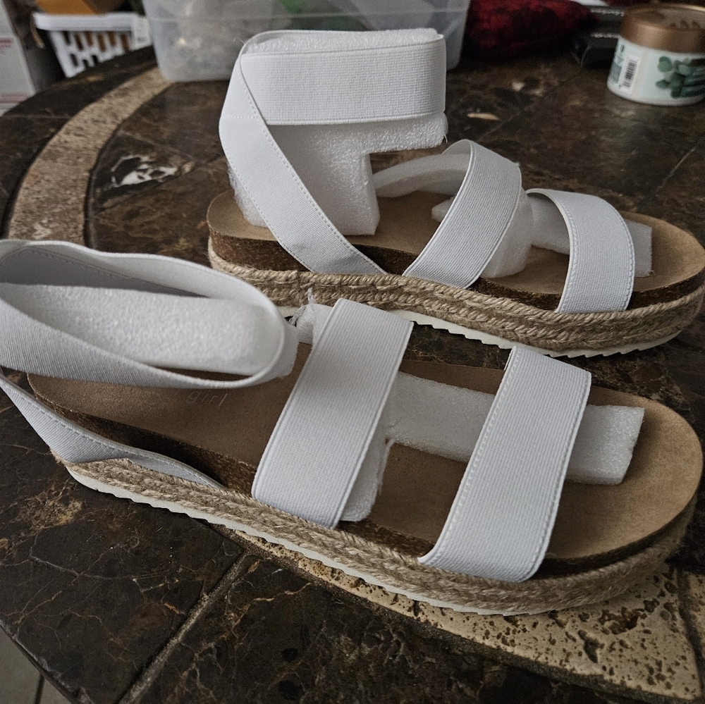 Madden Girl Carly White Espadrille Jute Platform Sandal Womens 8M new in box - Picture 4 of 9